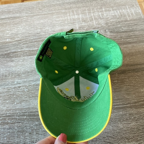 John Deere Hat 🧢 - Picture 7 of 9